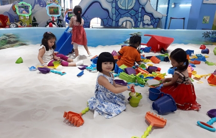 Chuyến tham quan khu vui chơi Tini World